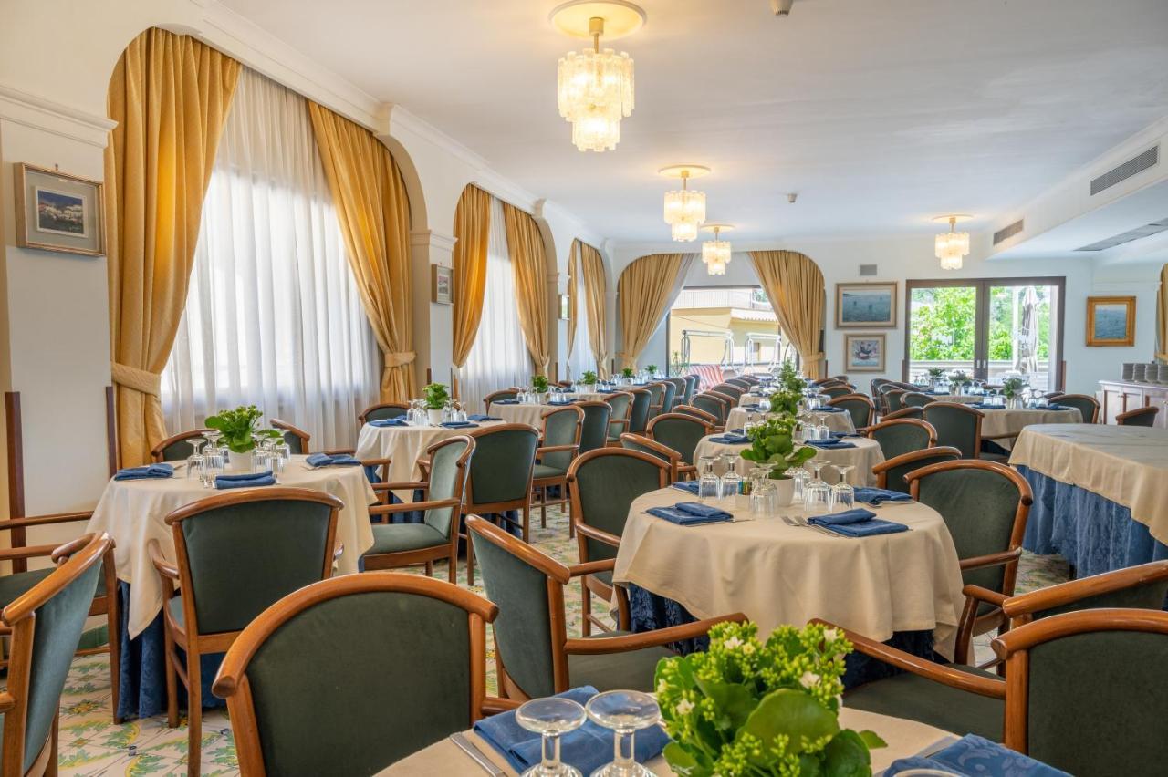 Hotel Montana SantʼAgata sui Due Golfi Exterior foto